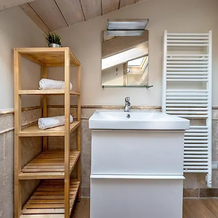 Apartment Il Green With Pool By Wonderful Italy