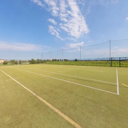Il Green With Pool By Wonderful Italy
